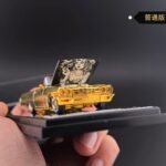 (Pre-order) Fine Works Chevrolet Impala West Coast Bouncing Cars Chrome Gold Ordinary Version (ETA July 2026)