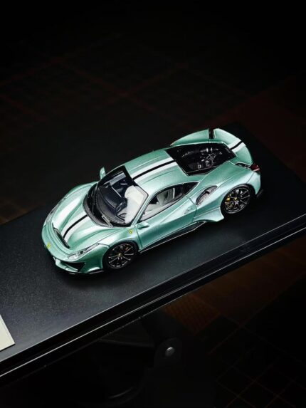 ( Pre-order) Stance Hunter Diecast Novitec 488 Pista Tailor Made Verde Medio Light Green ( ETA Aug 2026)