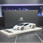( Pre-order) Rotating Wheel RW 1/64 Rowen Aventador S Diecast Model - Pearl White  ( ETA Sep 2026)