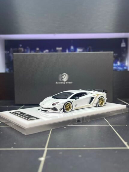 ( Pre-order) Rotating Wheel RW 1/64 Rowen Aventador S Diecast Model - Pearl White  ( ETA Sep 2026)